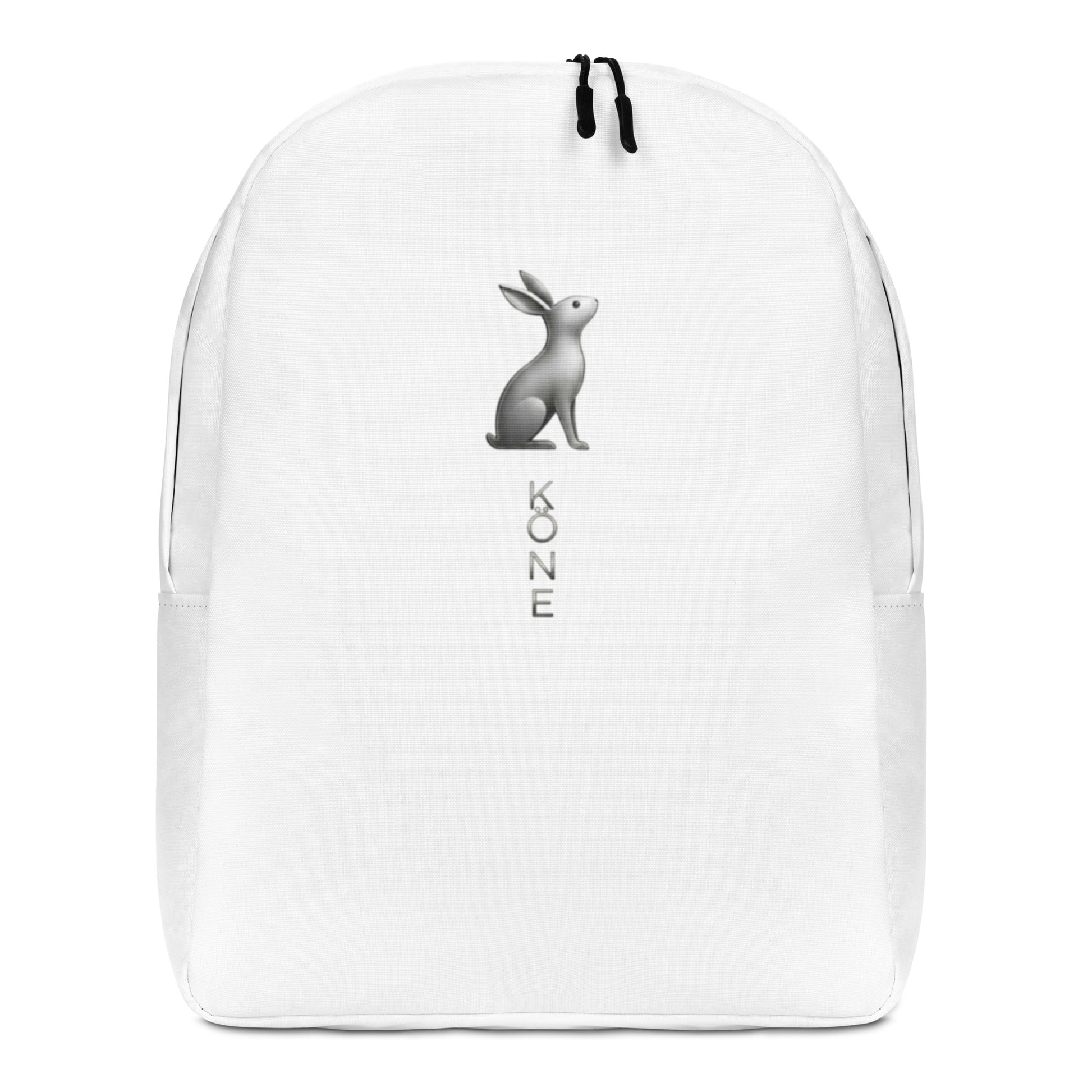 Mochila KÖNE blanca con logo gris, vista frontal con cremalleras dobles.