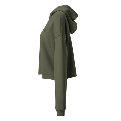 Sudadera KÖNE verde oliva vista lateral, bajo sin rematar y corte relajado.